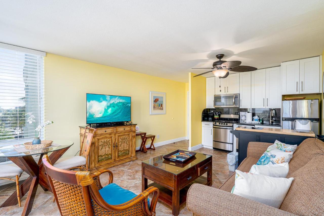 Updated Gulf Front Condo On The South End Of Fort Myers Beach! Condo Екстериор снимка